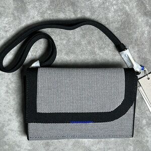 *New*  Rothy's (Grey Mist) Belt Bag with Black Belt & Trim